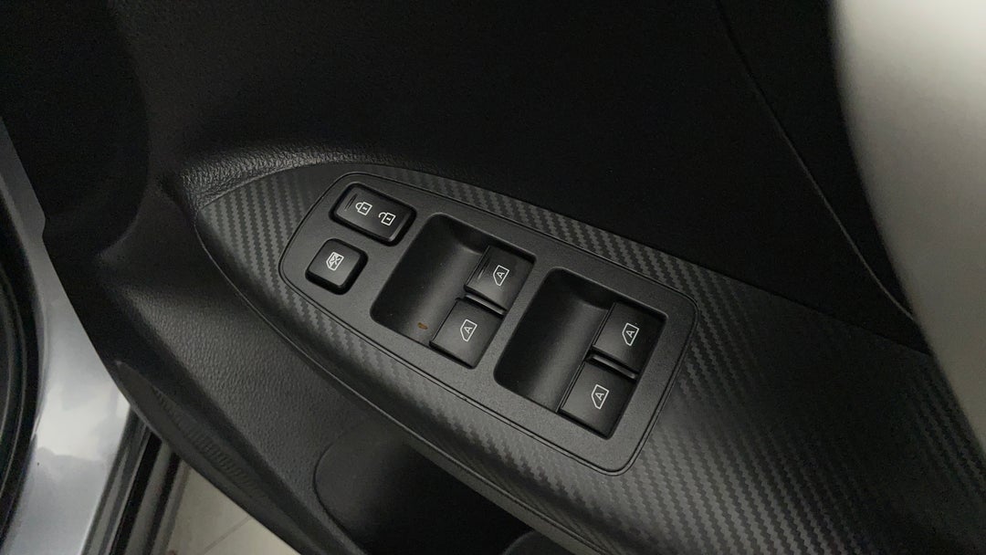 2022 Mitsubishi Eclipse Cross Aspire (2WD), Automatic, 35889 km, Drivers Side Door Panel Controls