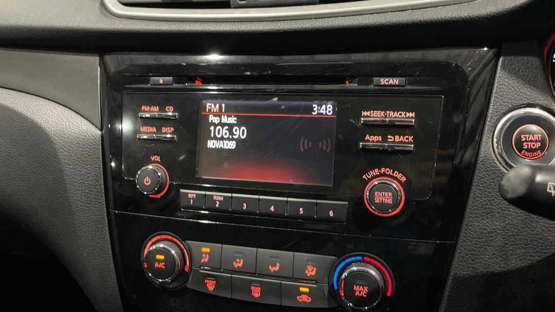 2016 Nissan X-trail St (4x4), Automatic, 111645 km, Infotainment System