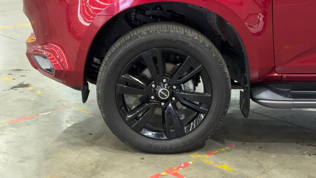 2023 Isuzu MU-X Ls-t (4x4), Automatic, 72468 km, Left Front Wheel