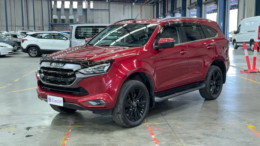 2023 Isuzu MU-X Ls-t (4x4), Automatic, 72468 km, Left Front Diagonal (45- Degree) View