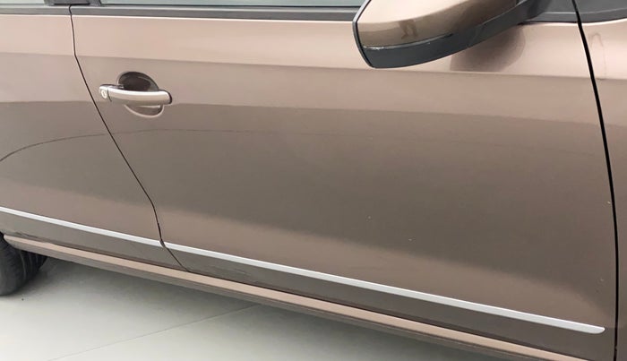 2018 Volkswagen Vento HIGHLINE PLUS 1.5 16 ALLOY, Diesel, Manual, 98,579 km, Driver-side door - Minor scratches