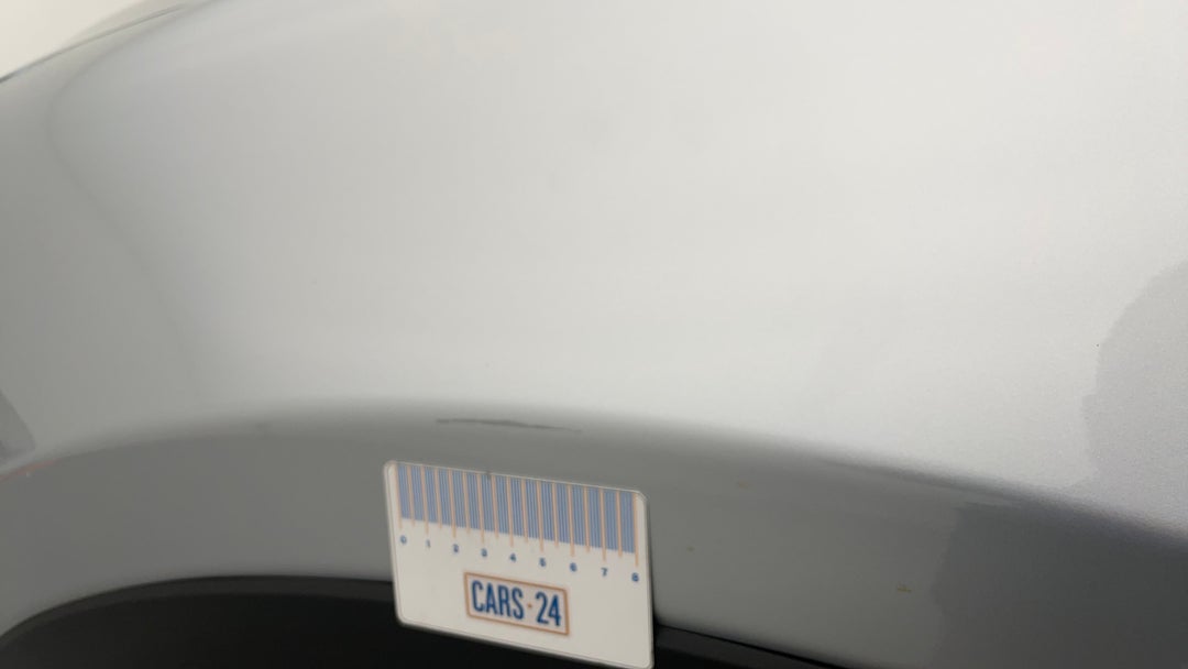 Quarter Panel Front LHS Guard Scratch