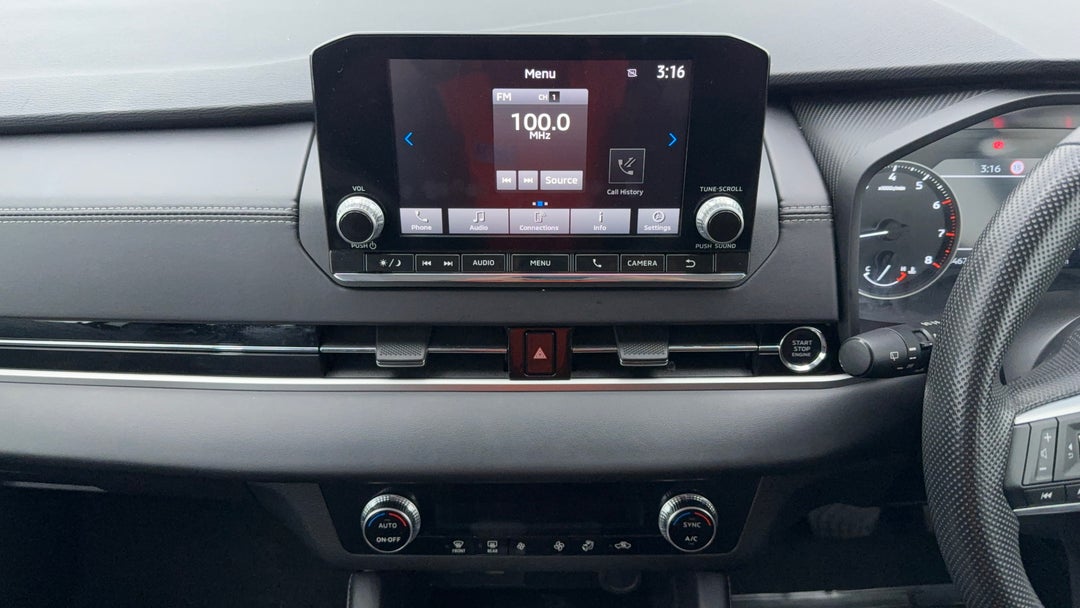 2024 Mitsubishi Outlander Es 7 Seat (2wd), Automatic, 46740 km, Center Console