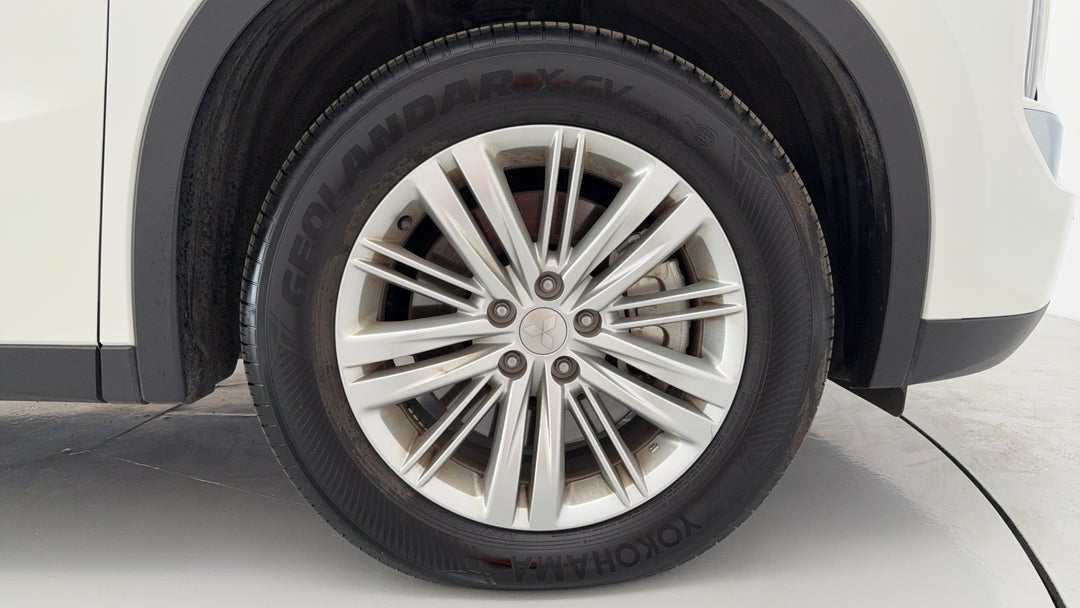 2024 Mitsubishi Outlander Es 7 Seat (2wd), Automatic, 46740 km, Right Front Wheel