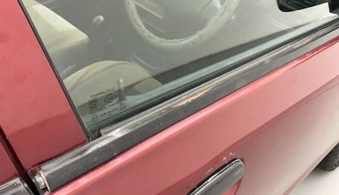 2010 Maruti Alto LXI, Petrol, Manual, 24,809 km, Driver-side door - Weather strip has minor damage