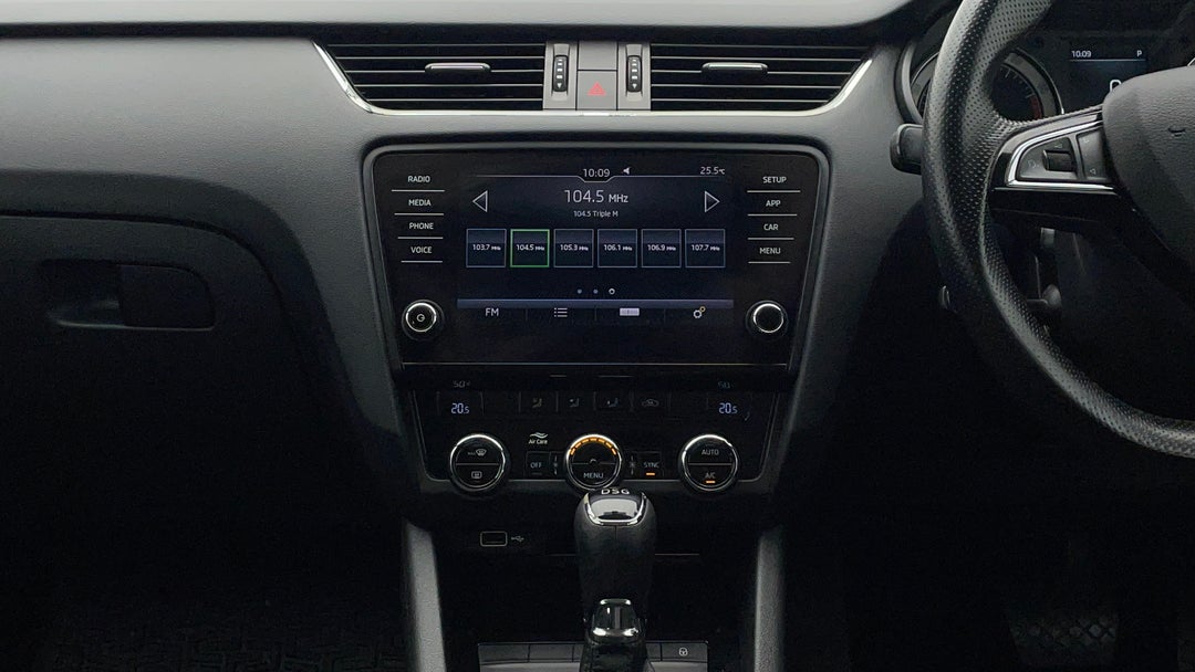 2018 SKODA Octavia 110 Tsi, Automatic, 129661 km, Infotainment System