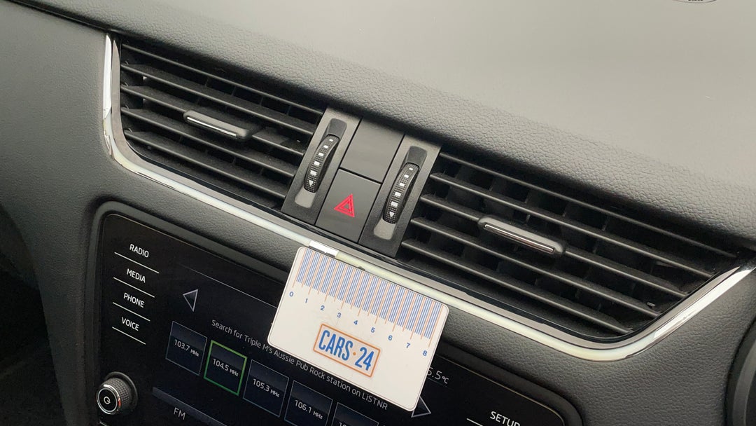 2018 SKODA Octavia 110 Tsi, Automatic, 129661 km, Air Vents Body Wear