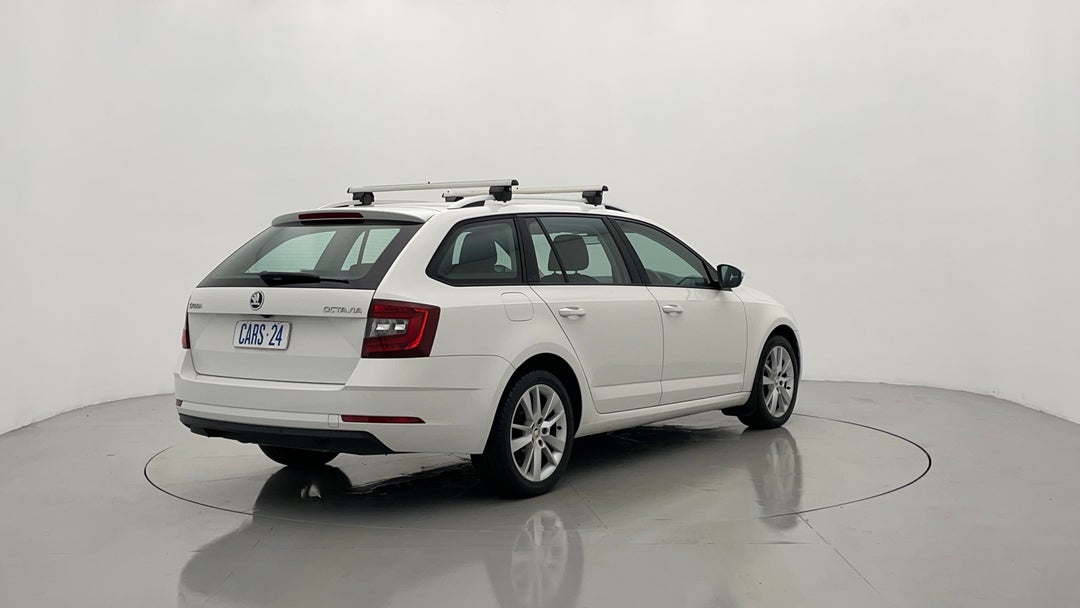 2018 SKODA Octavia 110 Tsi, Automatic, 129661 km, Right Back Diagonal (45- Degree) View