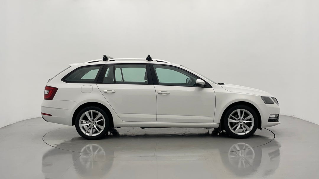 2018 SKODA Octavia 110 Tsi, Automatic, 129661 km, Right Side View