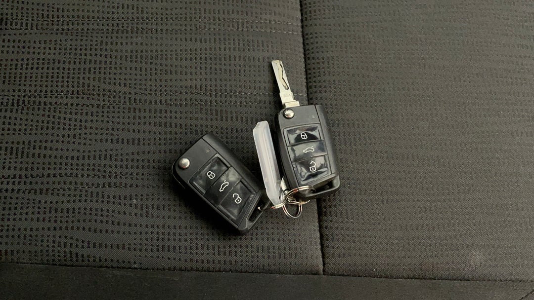 2018 SKODA Octavia 110 Tsi, Automatic, 129661 km, Key Close-up