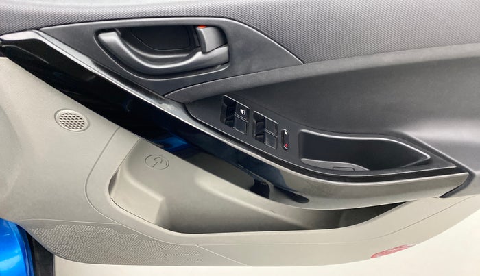 2019 Tata NEXON XM 1.2, Petrol, Manual, 15,281 km, Driver Side Door Panels Control