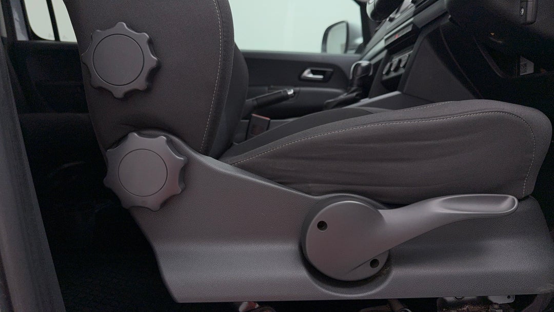 2021 Volkswagen Amarok Tdi550 Sportline 4motion, Automatic, 91451 km, Drivers Side Adjustment Panel