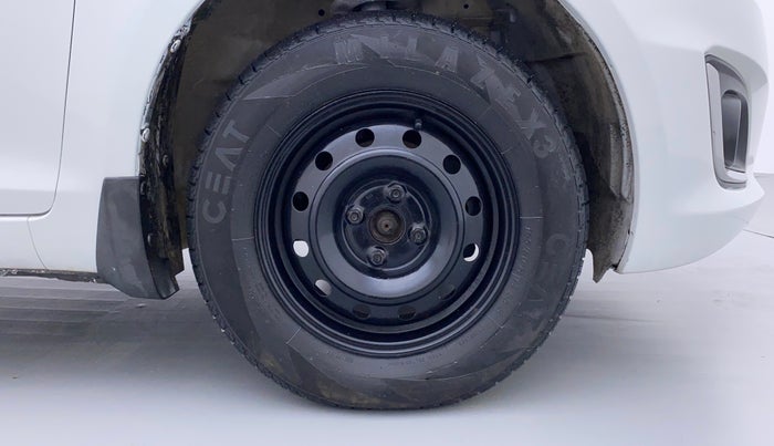 2015 Maruti Swift VDI ABS, Diesel, Manual, 73,931 km, Right Front Tyre