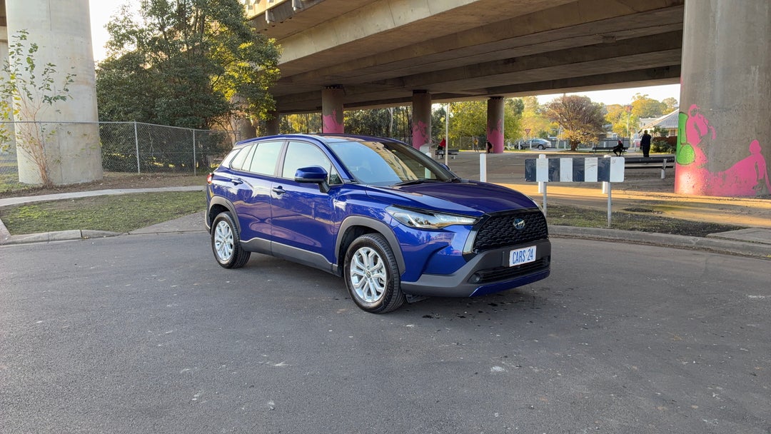 Right Front Diagonal (45- Degree) View