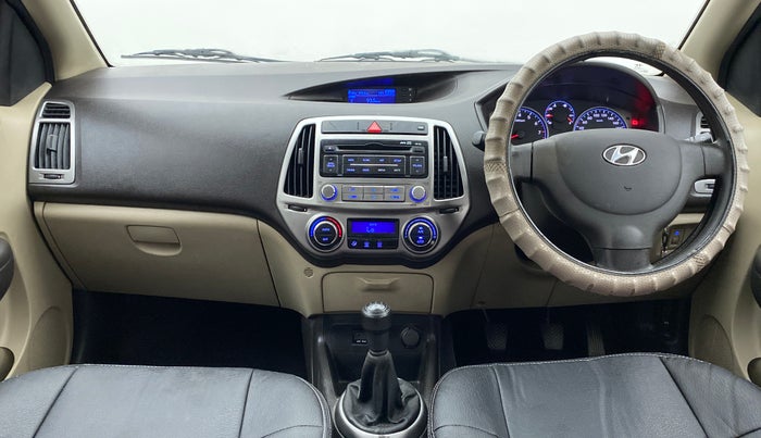 2014 Hyundai i20 MAGNA O 1.2, Petrol, Manual, 30,927 km, Dashboard View