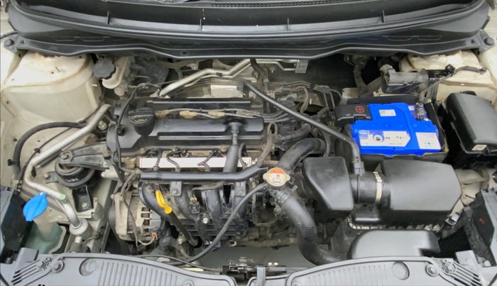 2014 Hyundai i20 MAGNA O 1.2, Petrol, Manual, 30,927 km, Engine Bonet View