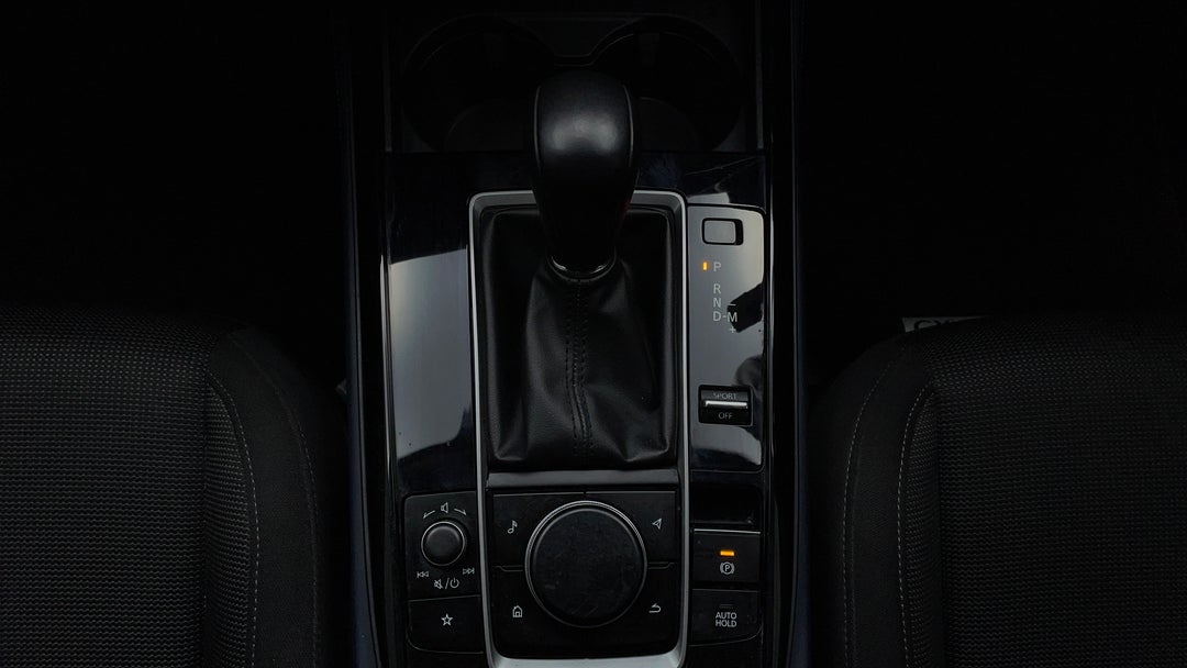 2022 Mazda CX-30 G20 Evolve (fwd), Automatic, 38406 km, Gear Lever 