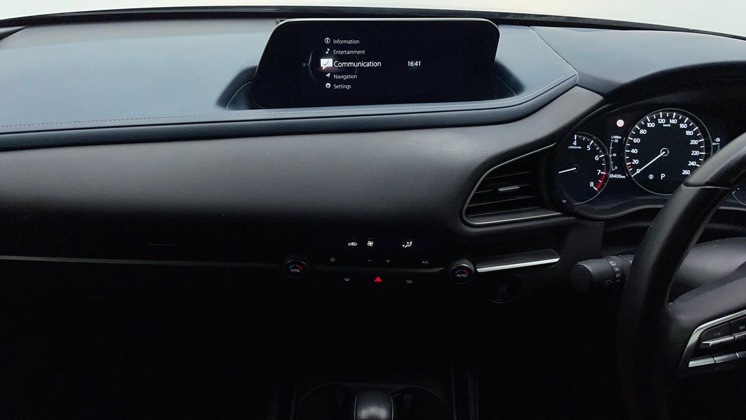 2022 Mazda CX-30 G20 Evolve (fwd), Automatic, 38406 km, Center Console