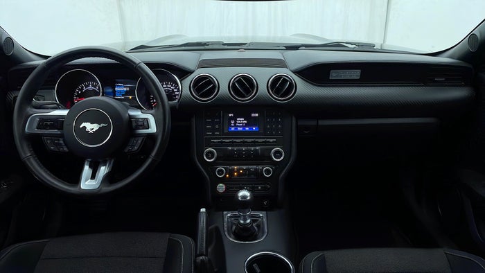 FORD MUSTANG-Dashboard View