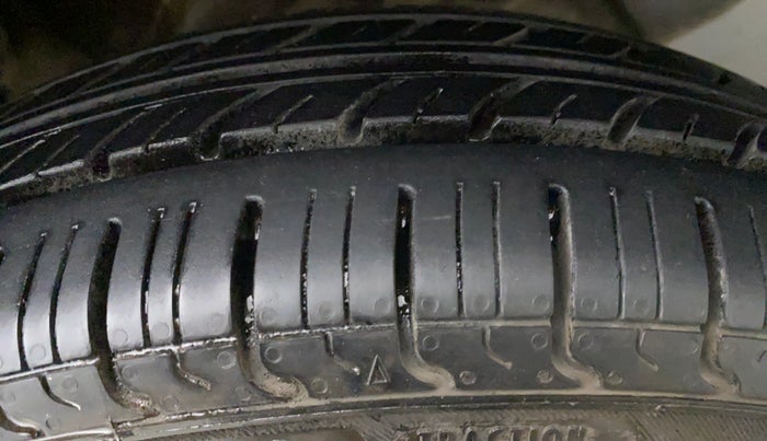 2014 Maruti Wagon R 1.0 LXI CNG, CNG, Manual, 74,921 km, Left Rear Tyre Tread