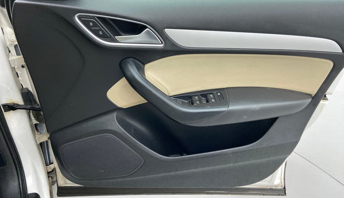 2015 Audi Q3 30 TDI MT S EDITION, Diesel, Manual, 29,091 km, Driver Side Door Panels Control