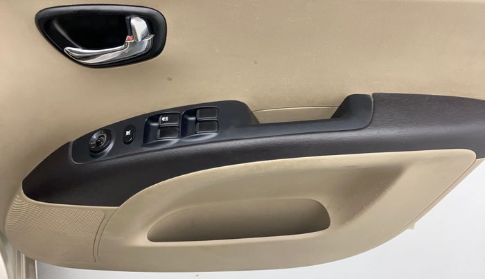 2012 Hyundai i10 SPORTZ 1.2 AT KAPPA2, Petrol, Automatic, 47,680 km, Driver Side Door Panels Control