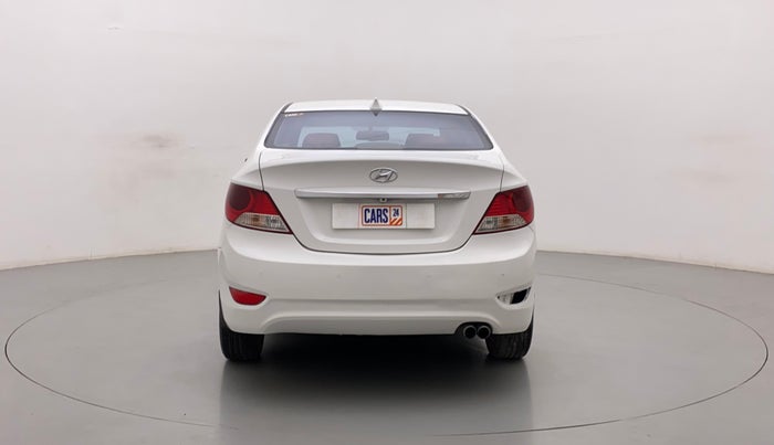 2013 Hyundai Verna FLUIDIC 1.6 CRDI SX, Diesel, Manual, 46,332 km, Back/Rear