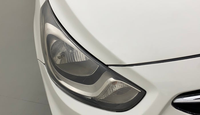 2013 Hyundai Verna FLUIDIC 1.6 CRDI SX, Diesel, Manual, 46,332 km, Right headlight - Headlight parking bulb fused