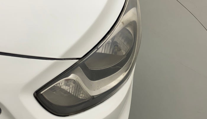 2013 Hyundai Verna FLUIDIC 1.6 CRDI SX, Diesel, Manual, 46,079 km, Left headlight - Minor scratches