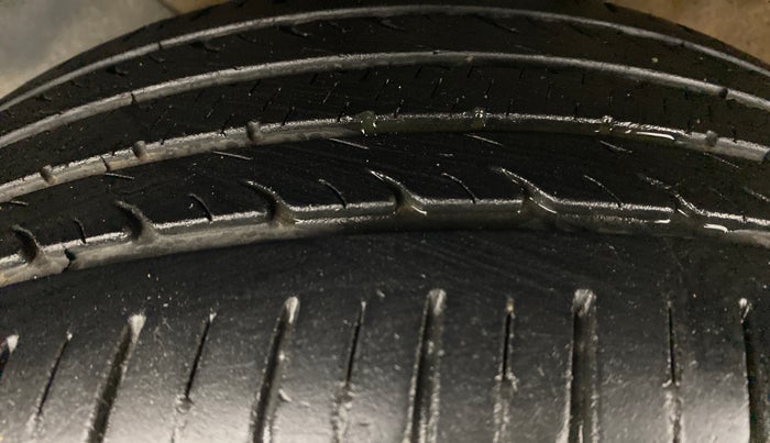 2018 Hyundai Elite i20 ASTA 1.2 (O), Petrol, Manual, 15,974 km, Left Front Tyre Tread