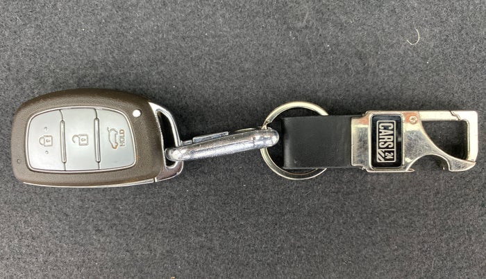 2018 Hyundai Elite i20 ASTA 1.2 (O), Petrol, Manual, 15,974 km, Key Close Up