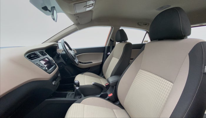 2018 Hyundai Elite i20 ASTA 1.2 (O), Petrol, Manual, 15,974 km, Right Side Front Door Cabin