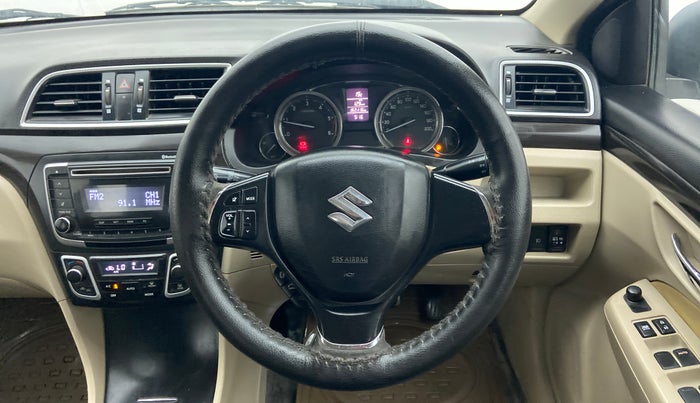 2015 Maruti Ciaz VDI PLUS, Diesel, Manual, 1,62,225 km, Steering Wheel Close Up