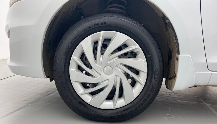 2015 Maruti Ciaz VDI PLUS, Diesel, Manual, 1,62,225 km, Left Front Wheel