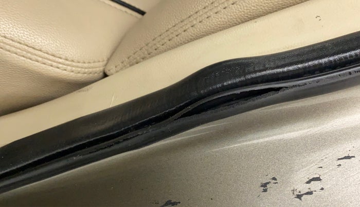 2019 Maruti Dzire VDI, Diesel, Manual, 89,272 km, Rear left door - Beading has minor damage
