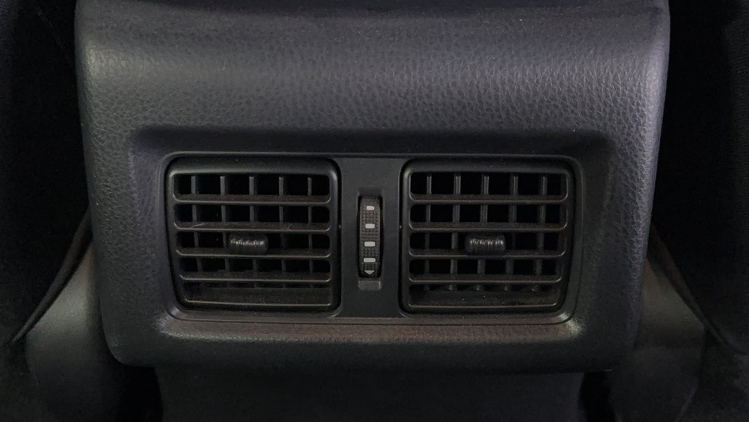 Rear A/C Vent