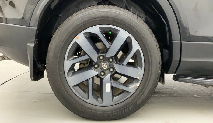 2022 Tata Safari XZA PLUS DARK EDITION, Diesel, Automatic, 36,986 km, Right Rear Wheel
