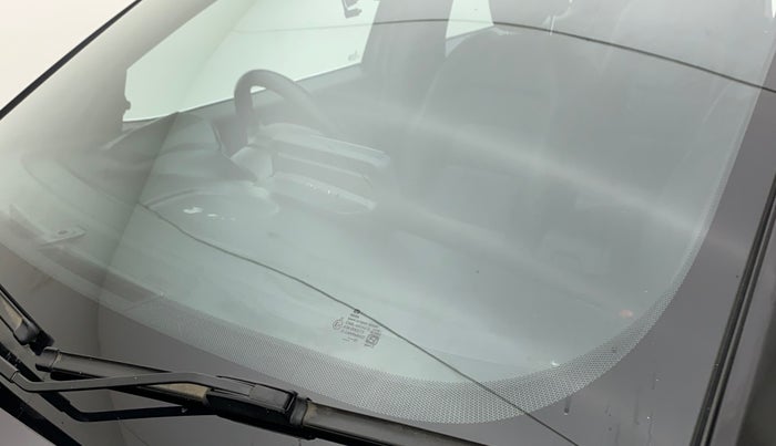2022 Tata Safari XZA PLUS DARK EDITION, Diesel, Automatic, 36,986 km, Front windshield - Minor spot on windshield