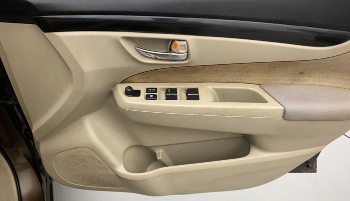 2014 Maruti Ciaz VDI, Diesel, Manual, 94,028 km, Driver Side Door Panels Control
