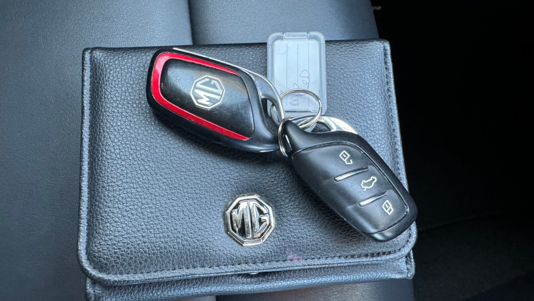 2021 MG Zst Vibe, Automatic, 52585 km, Key Close-up
