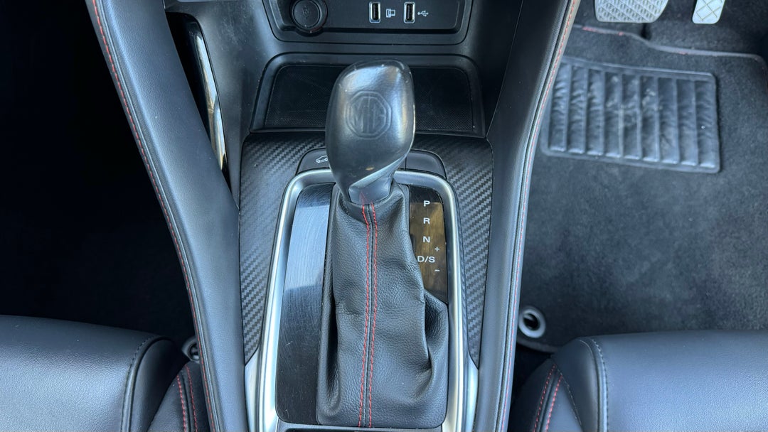 2021 MG Zst Vibe, Automatic, 52585 km, Gear Lever 