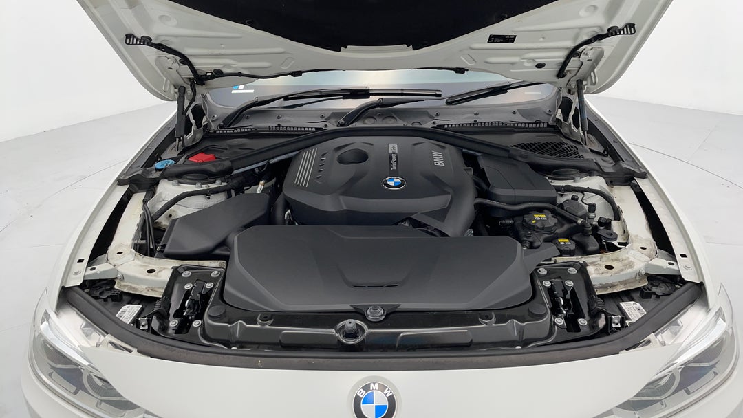 2016 BMW 3 30i M Sport, Automatic, 56892 km, Open Bonet (Engine) View