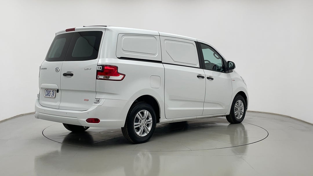 Right Back Diagonal (45- Degree) View