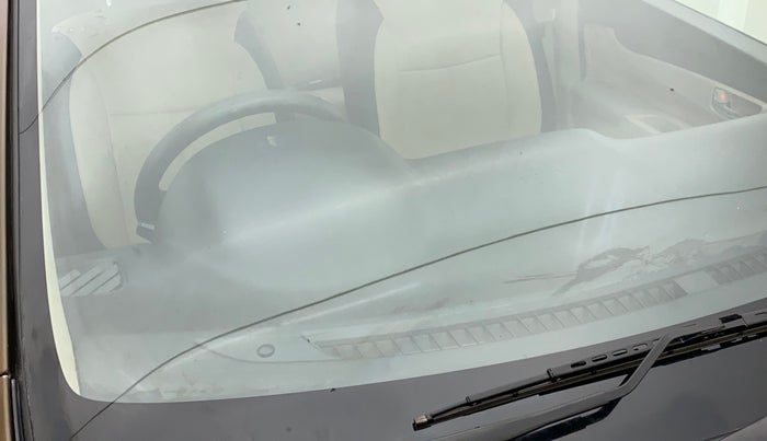 2015 Maruti Ciaz VXI+, Petrol, Manual, 49,434 km, Front windshield - Minor spot on windshield
