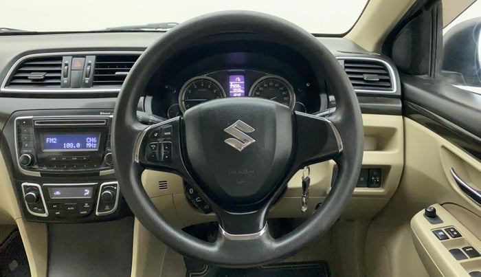 2015 Maruti Ciaz VXI+, Petrol, Manual, 49,434 km, Steering Wheel Close Up