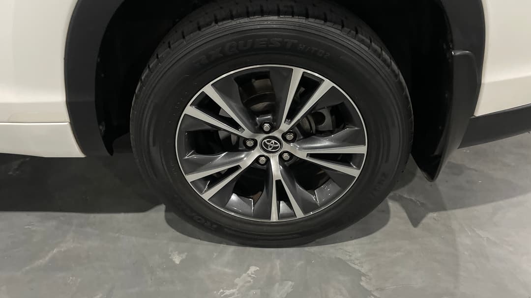2017 Toyota Kluger Gx (4x2), Automatic, 94138 km, Left Rear Wheel