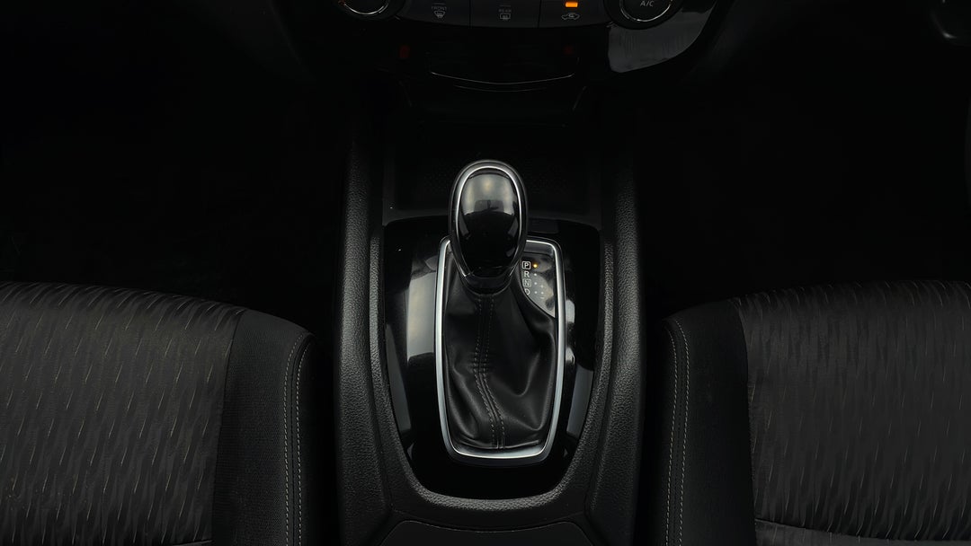 2018 Nissan X-trail St (2wd), Automatic, 111736 km, Gear Lever 