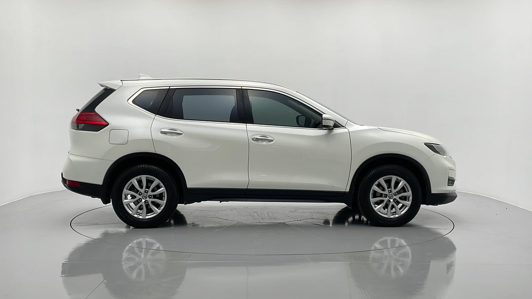 2018 Nissan X-trail St (2wd), Automatic, 111736 km, Right Side View