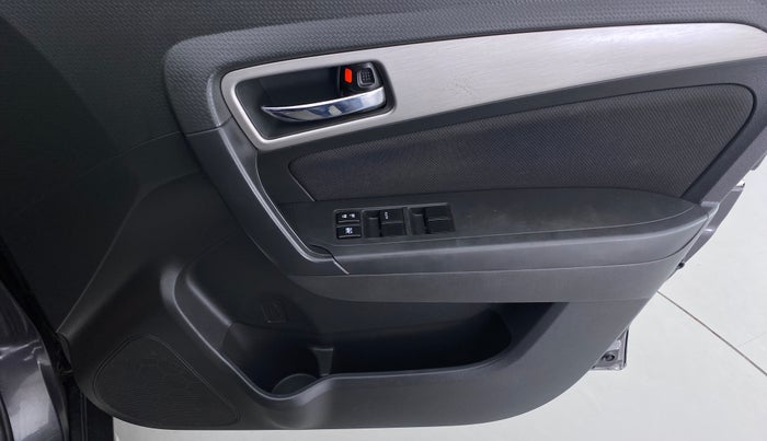 2017 Maruti Vitara Brezza ZDI, Diesel, Manual, 65,693 km, Driver Side Door Panels Control