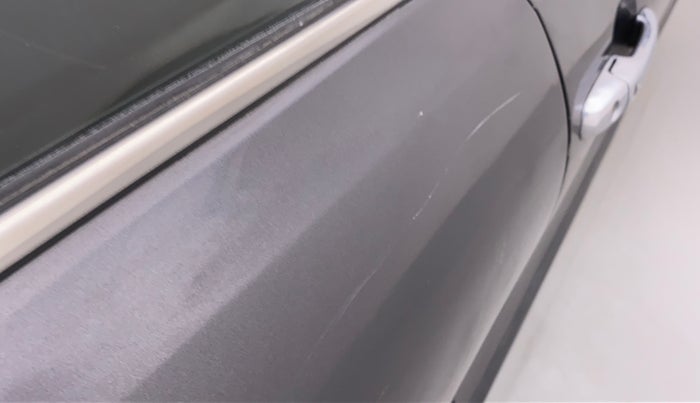 2017 Maruti Baleno ZETA PETROL 1.2, Petrol, Manual, 29,404 km, Right rear door - Minor scratches